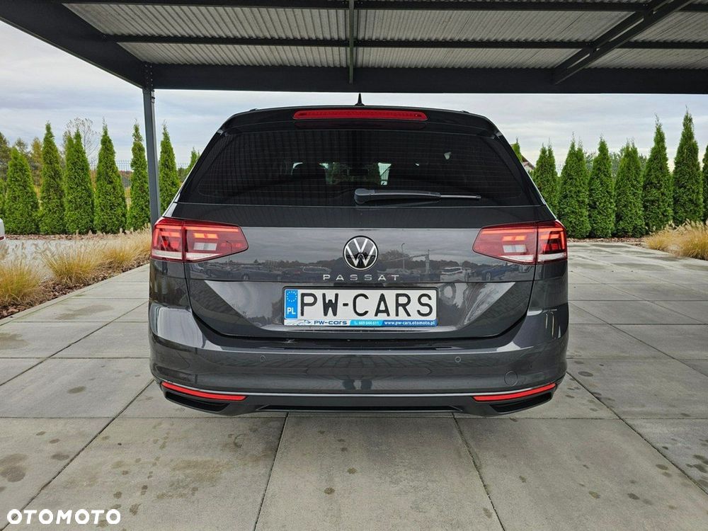 Volkswagen Passat - 8