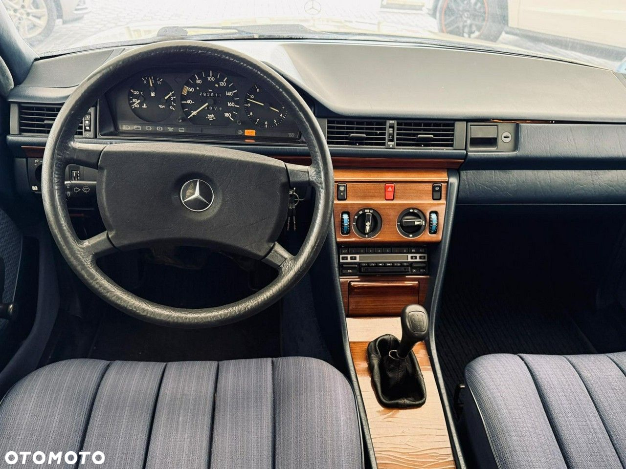 Mercedes-Benz W124 (1984-1993) - 19