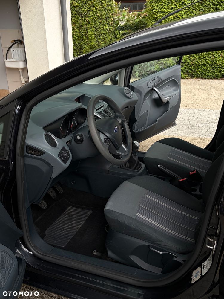 Ford Fiesta 1.25 Silver X - 17