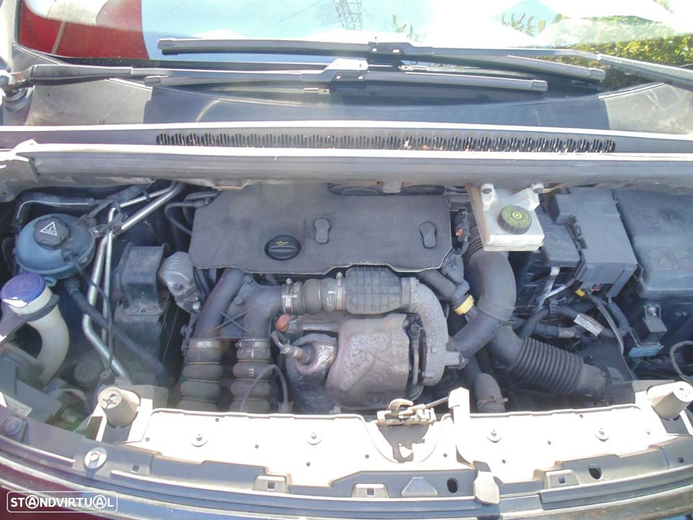 Peugeot 3008 1.6 HDi Style - 37