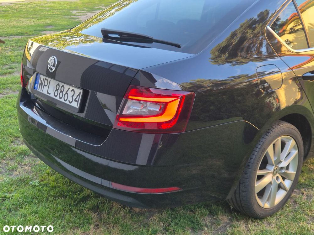 Skoda Octavia 2.0 TDI Style DSG - 10