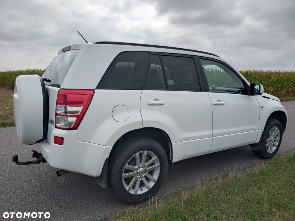 Suzuki Grand Vitara 2.0 Comfort - 4