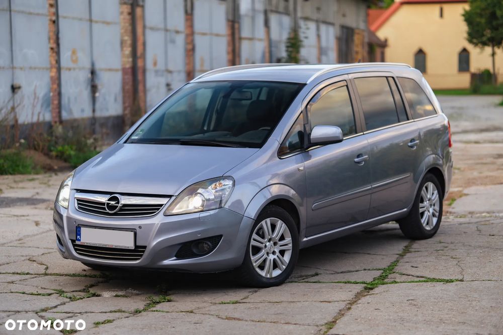 Opel Zafira 1.8 Sport - 8