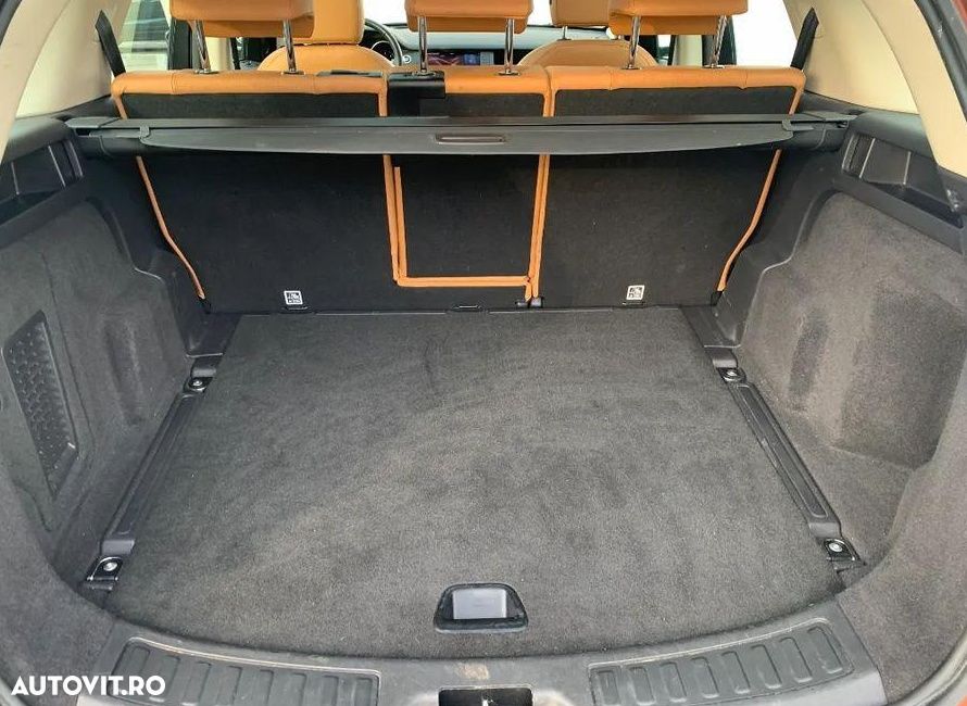 Land Rover Discovery Sport 2.0 l TD4 HSE Luxury Aut. - 24