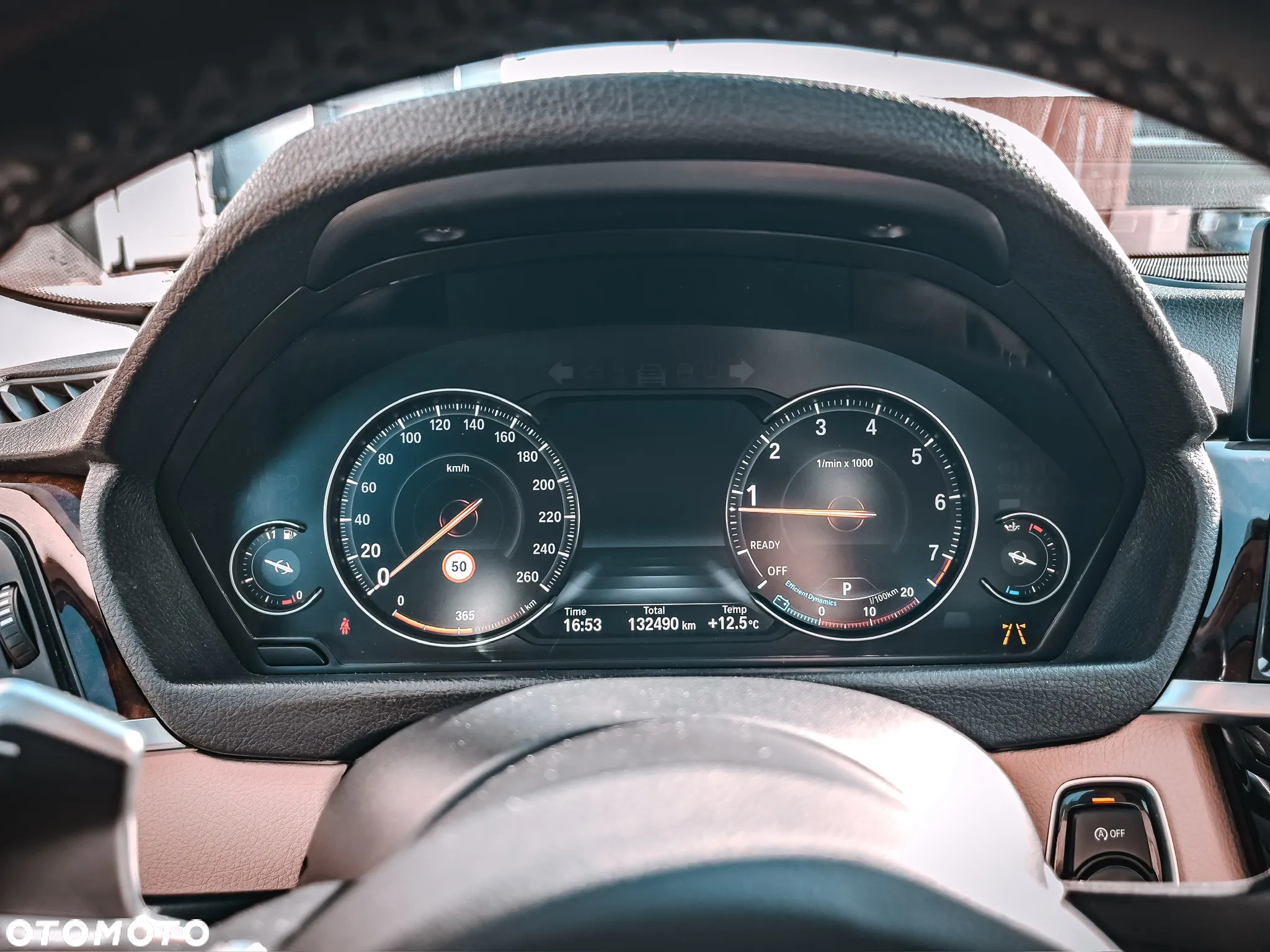 BMW Seria 3 335i xDrive - 23