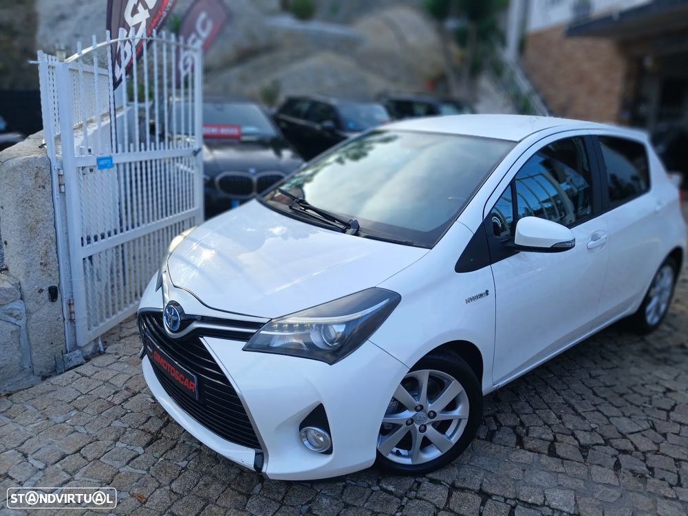 Toyota Yaris 1.5 HSD Exclusive - 21