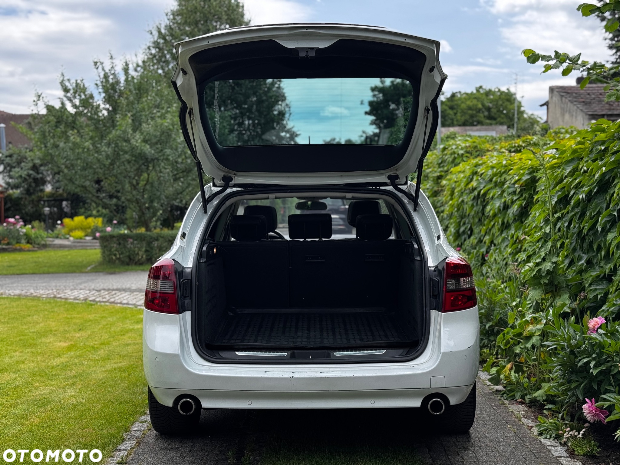 Renault Laguna Grandtour dCi 175 FAP Initiale - 7