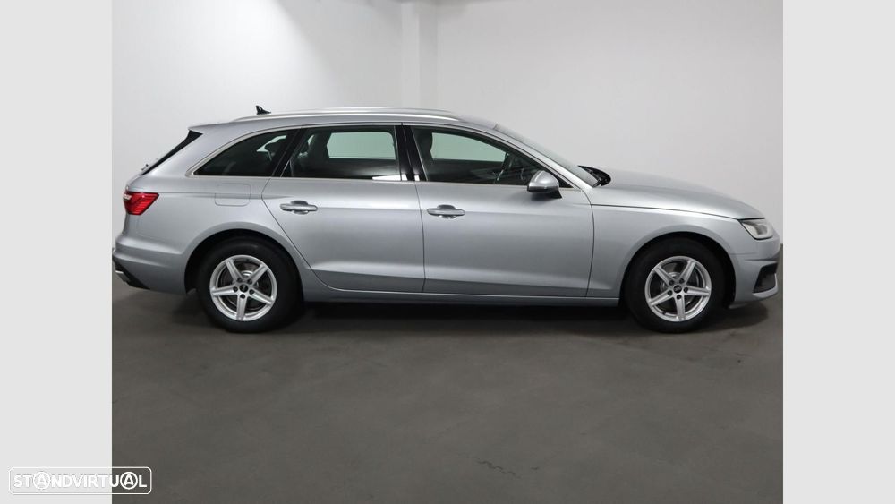 Audi A4 Avant 35 TDI Advanced S tronic - 5