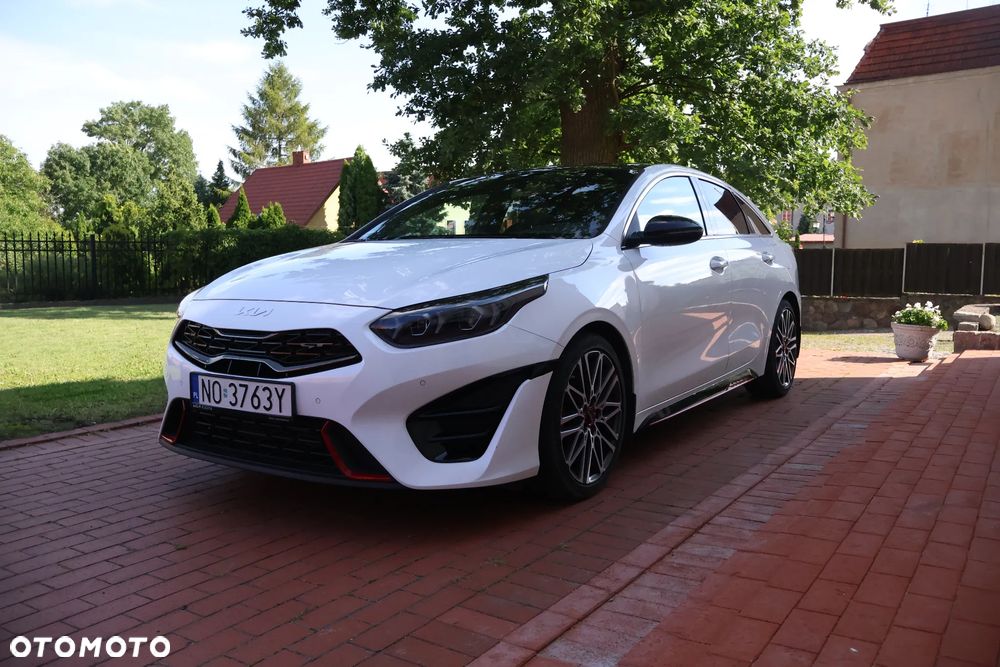 Kia ProCeed - 1