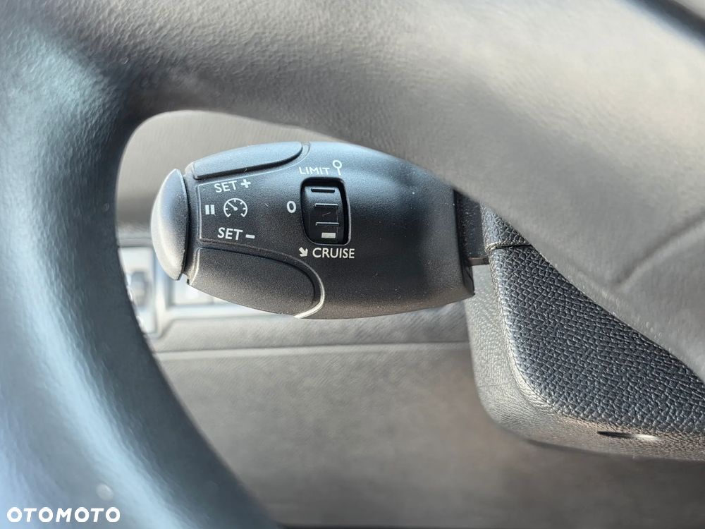 Peugeot 308 1.2 VTi/PureTech Active - 32
