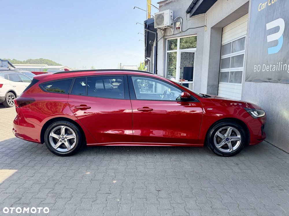 Ford Focus 1.0 EcoBoost Hybrid ST-LINE - 9