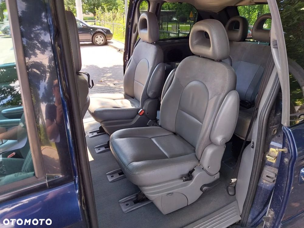 Chrysler Voyager 2.8 LX CRD - 17