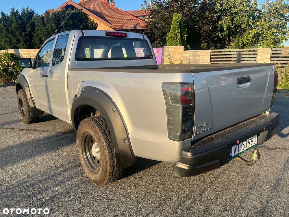 Isuzu D-Max - 11