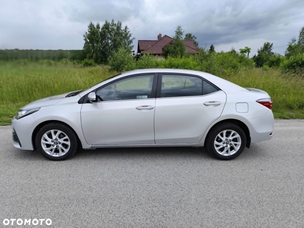 Toyota Corolla 1.6 Premium - 5