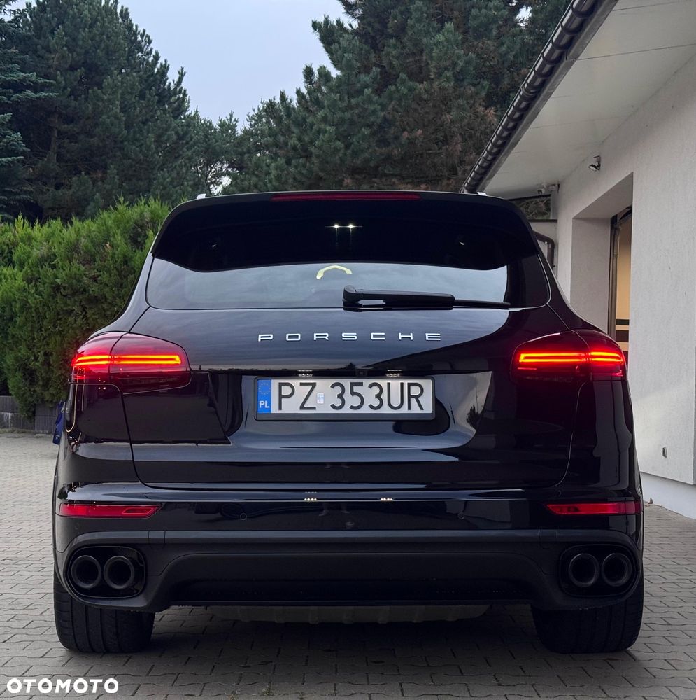 Porsche Cayenne Platinum Edition - 9