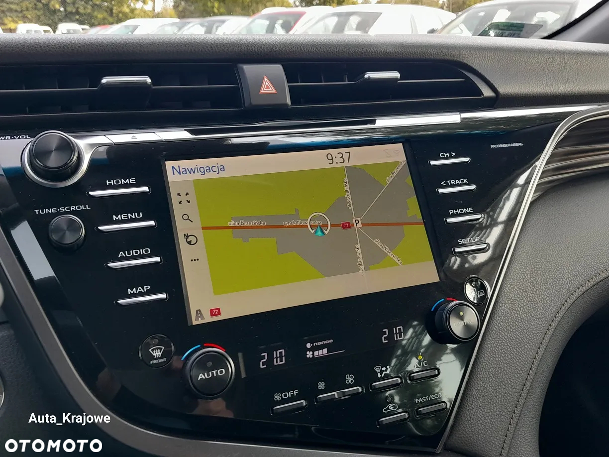 Toyota Camry 2.5 Hybrid Executive CVT - 13