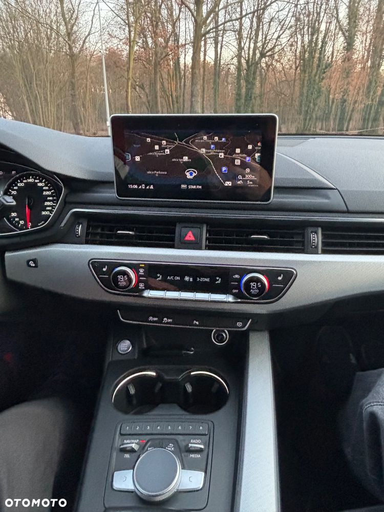 Audi A4 Avant 2.0 TDI S tronic - 16