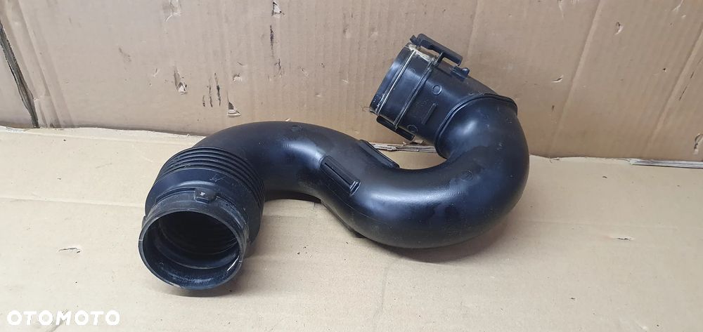 Rura dolot wlot kanał powietrza Opel Vivaro B Trafic III 1.6 DCI 165555514R 93451665 - 5