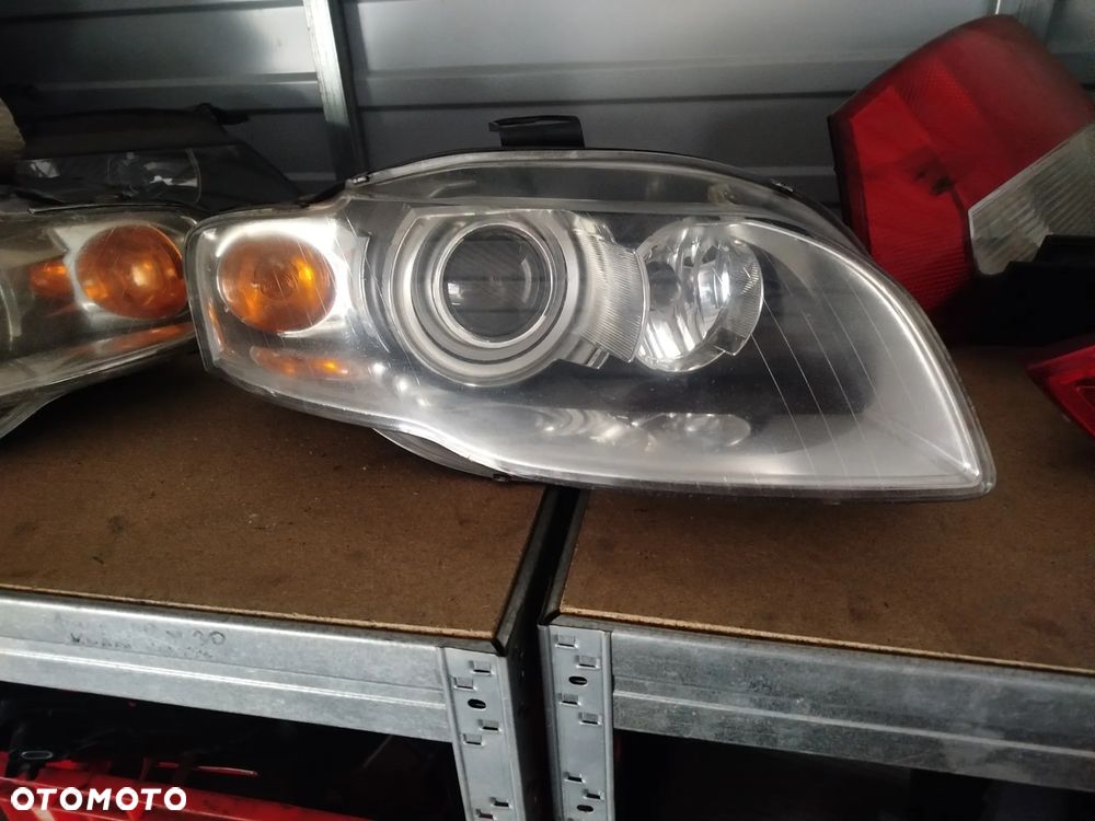 Audi A4 B7 lampa przednia prawa Xenon - 8