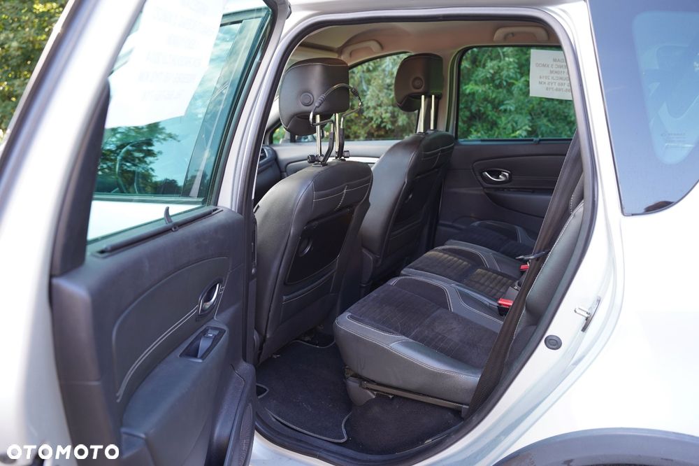 Renault Scenic dCi 110 Xmod Paris - 18