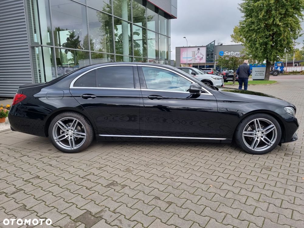 Mercedes-Benz Klasa E 220 d Business Edition 9G-TRONIC - 4