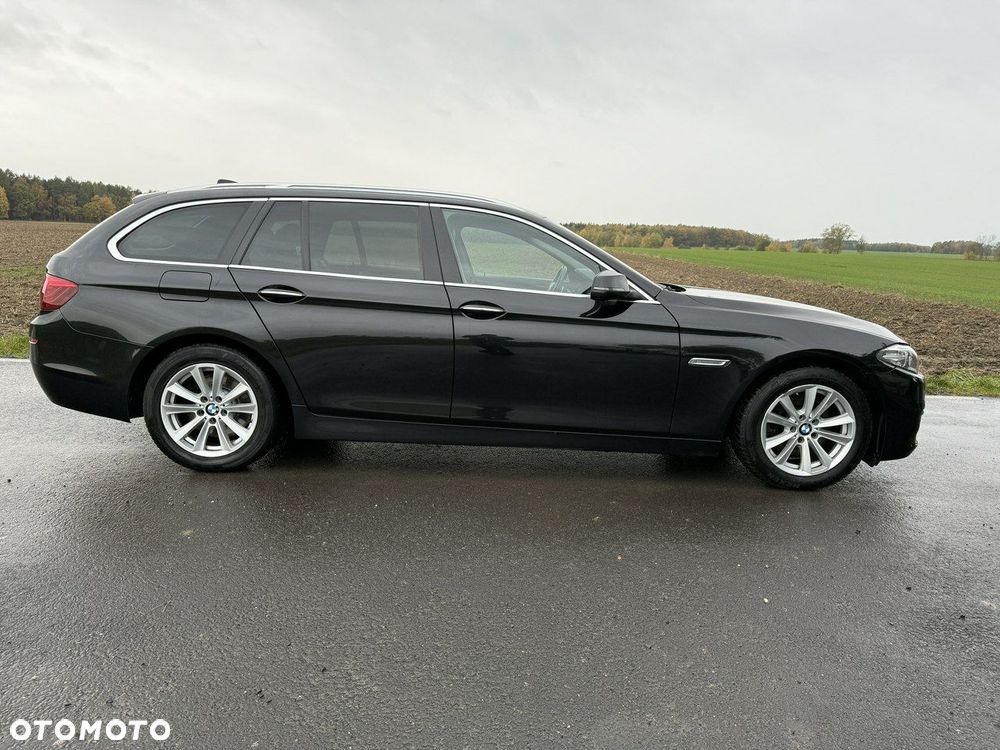 BMW Seria 5 520d Touring - 16