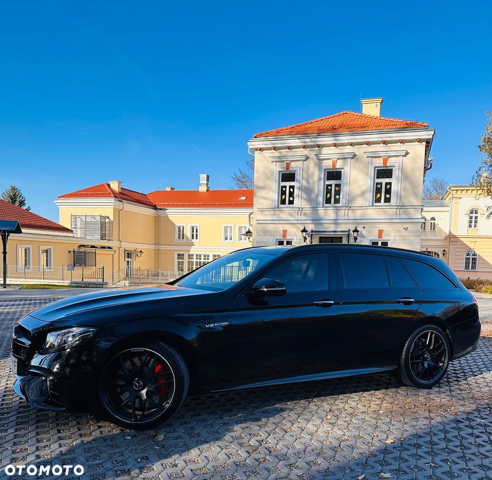 Mercedes-Benz Klasa E AMG 63 S 4Matic+ T 9G-TRONIC - 15