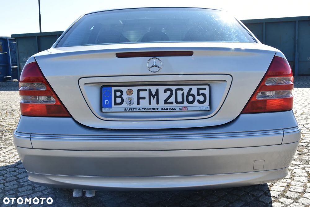 Mercedes-Benz Klasa C 180 Kompressor Automatik Avantgarde - 27