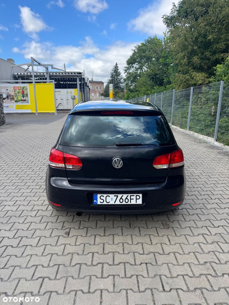 Volkswagen Golf 2010 photo 5