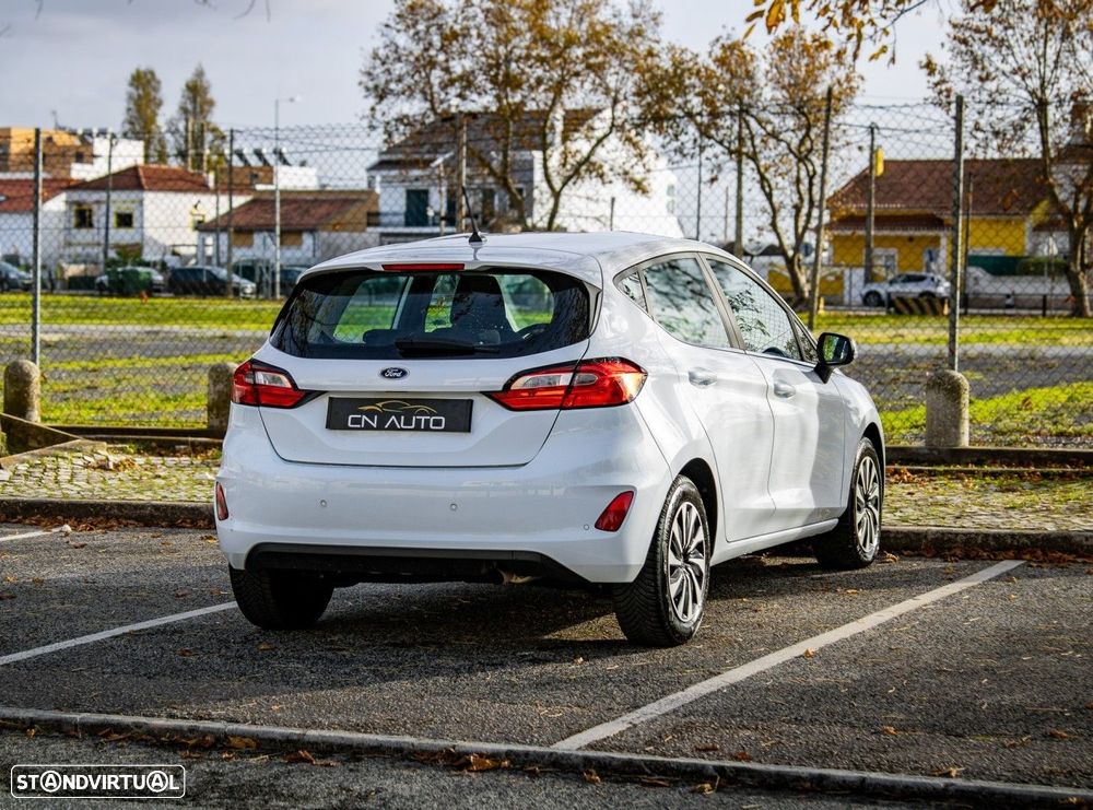 Ford Fiesta 1.0 EcoBoost Hybrid S&S TITANIUM - 6