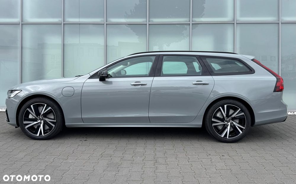 Volvo V90 T6 AWD Plug-In Hybrid Plus Dark - 2