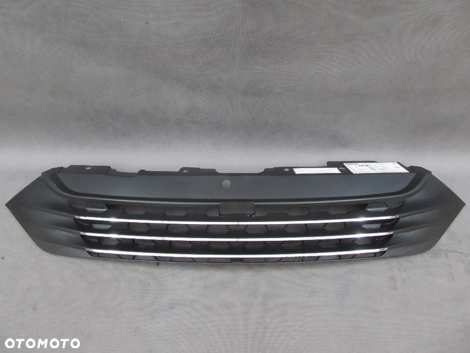 Atrapa chłodnicy / Grill Iveco Daily 16 - 19 Z chromami - 3