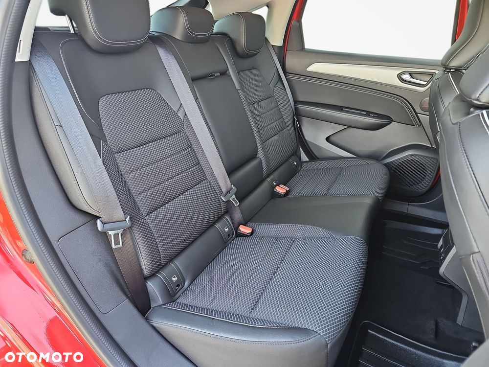 Renault Arkana 1.6 E-TECH Intens MMT - 31