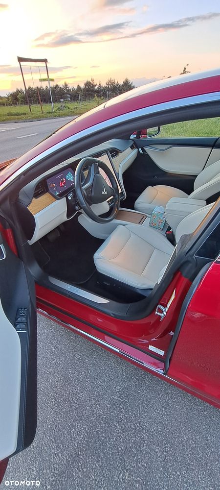 Tesla Model S Maximale Reichweite - 1