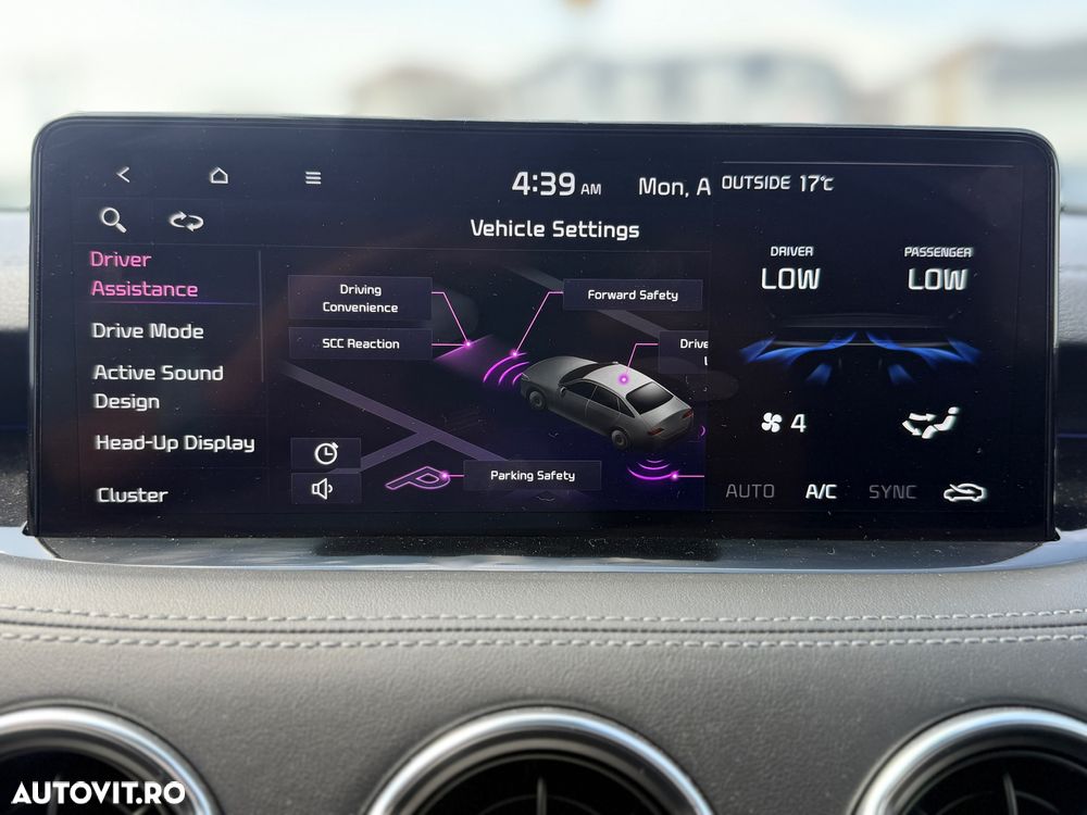 Kia Stinger 3.3 T-GDI 8AT AWD GT - 24