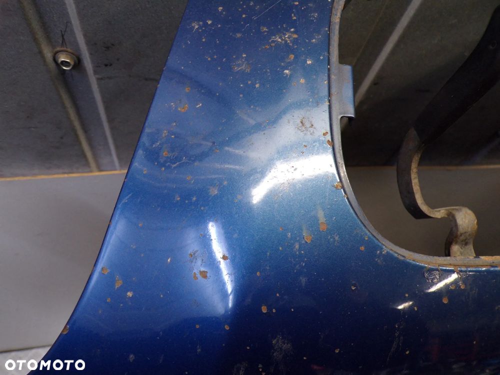 MASKA BMW E46 TOPASBLAU METALIC SEDAN - 4