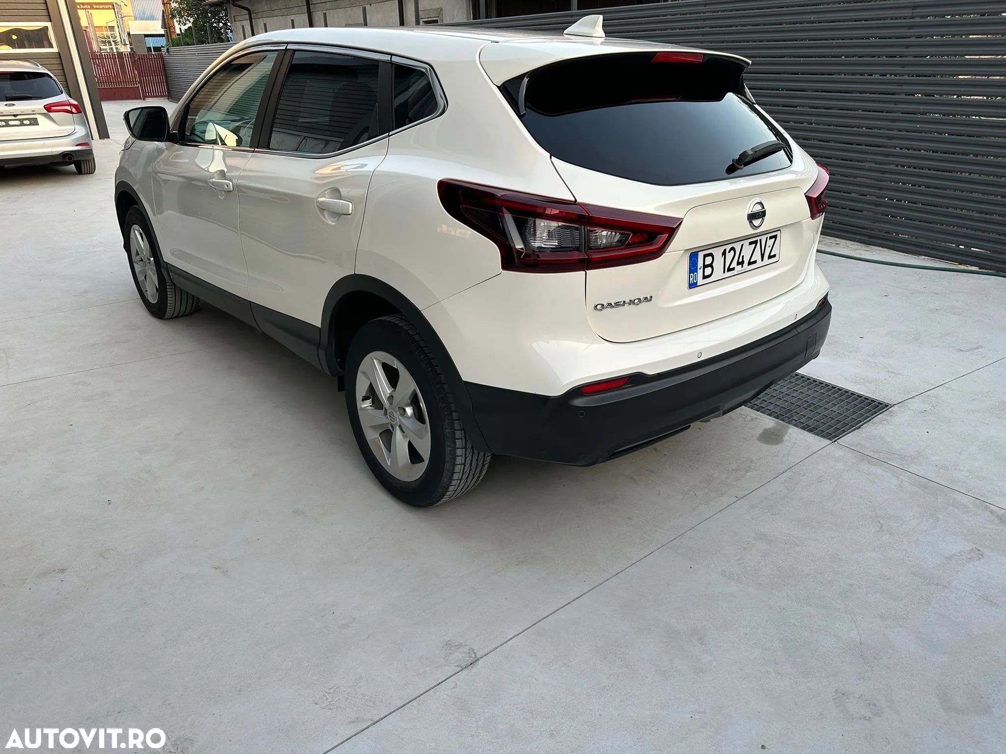 Nissan Qashqai 1.5 DCI TEKNA+ - 8