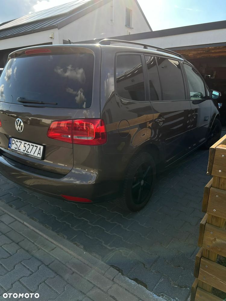 Volkswagen Touran 1.4 TSI Comfortline DSG - 6