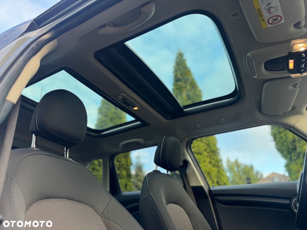 MINI Cooper Classic Trim - 18