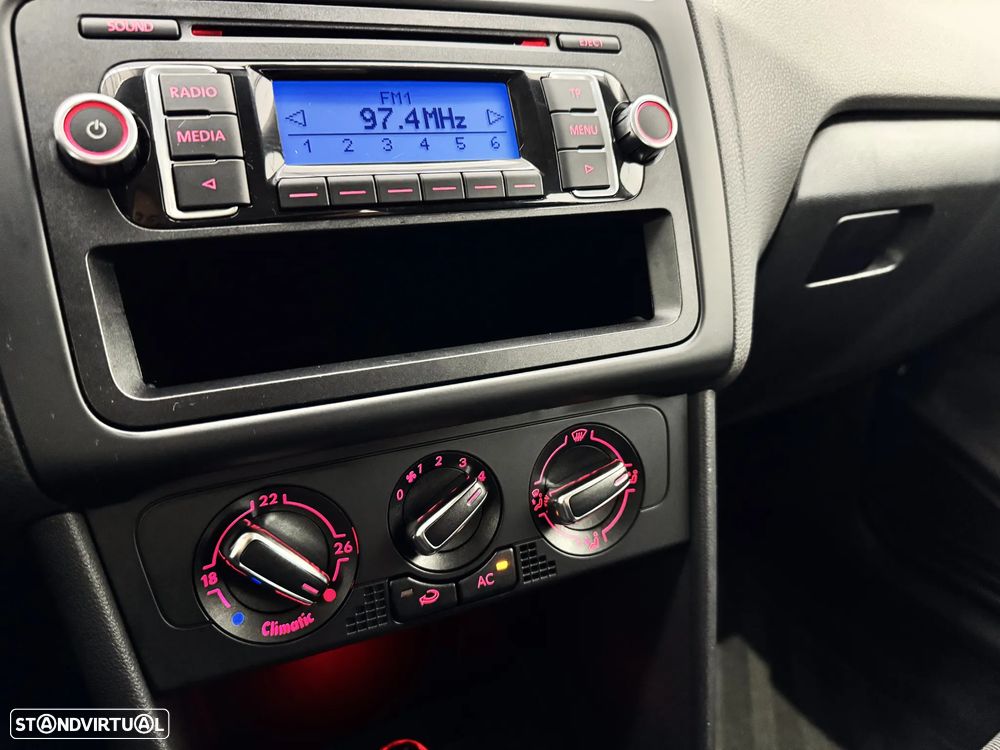 VW Polo 1.2 Confortline - 20