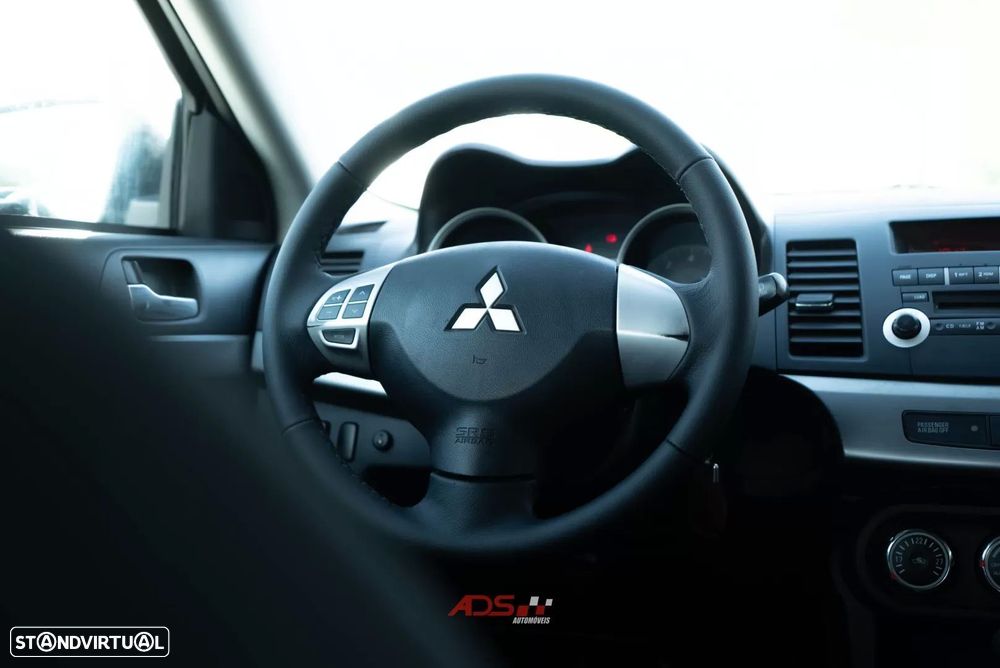 Mitsubishi Lancer Sportback 1.5 Invite - 11
