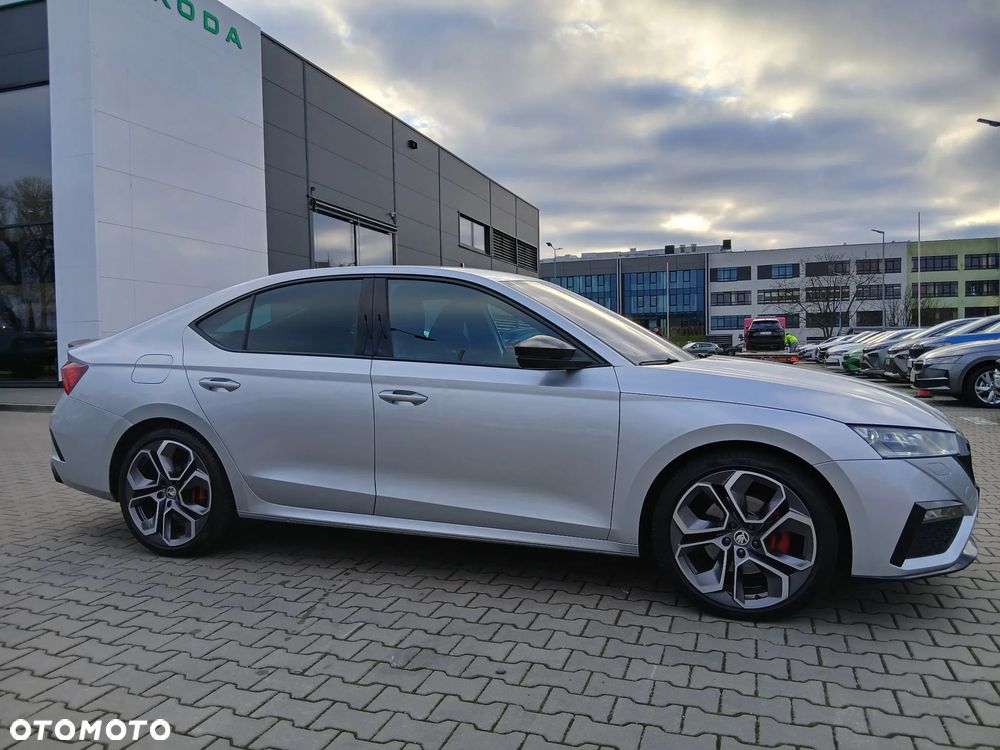 Skoda Octavia 2.0 TDI RS DSG - 9