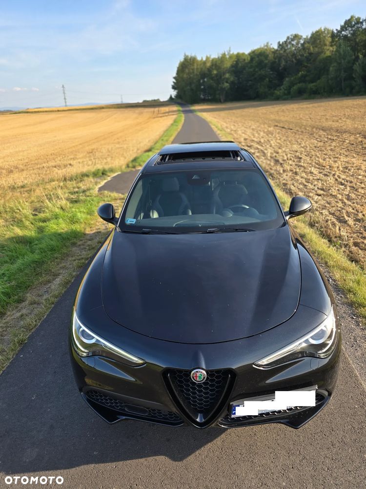 Alfa Romeo Stelvio 2.0 Turbo Veloce TI Q4 - 11