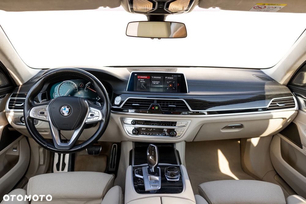 BMW Seria 7 750d xDrive sport - 21