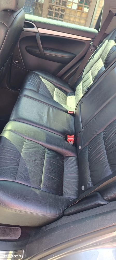 Porsche Cayenne - 20