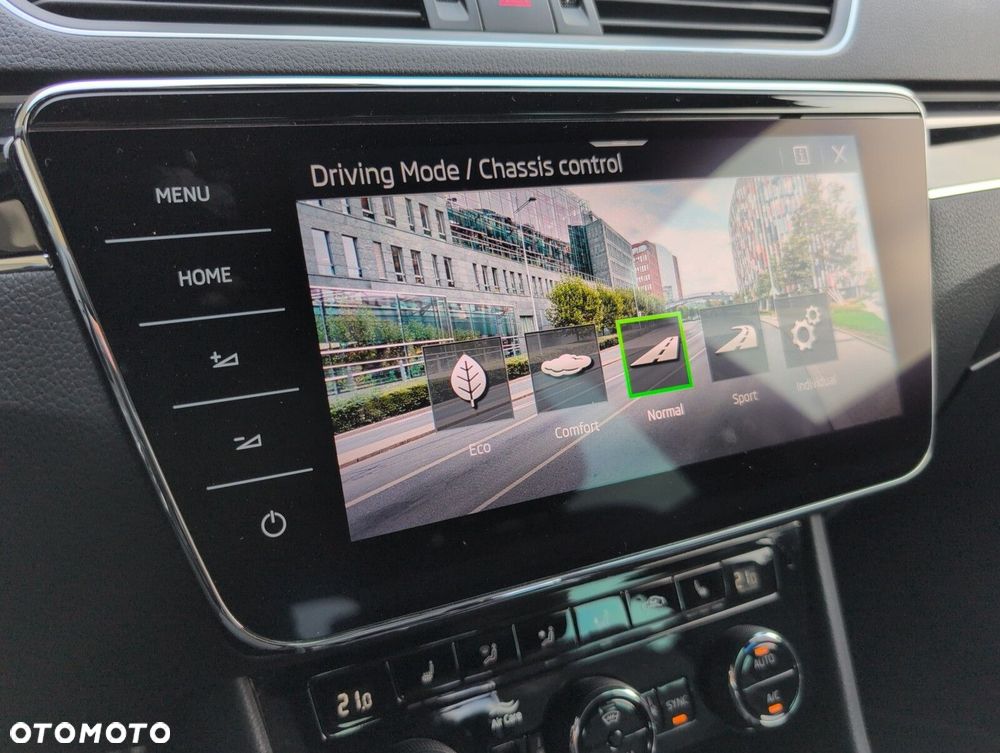 Skoda Superb 2.0 TDI SCR L&K DSG - 36