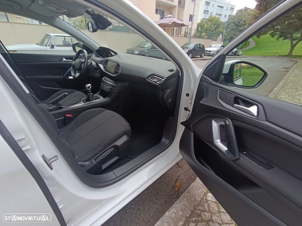 Peugeot 308 1.5 BlueHDi Active - 19