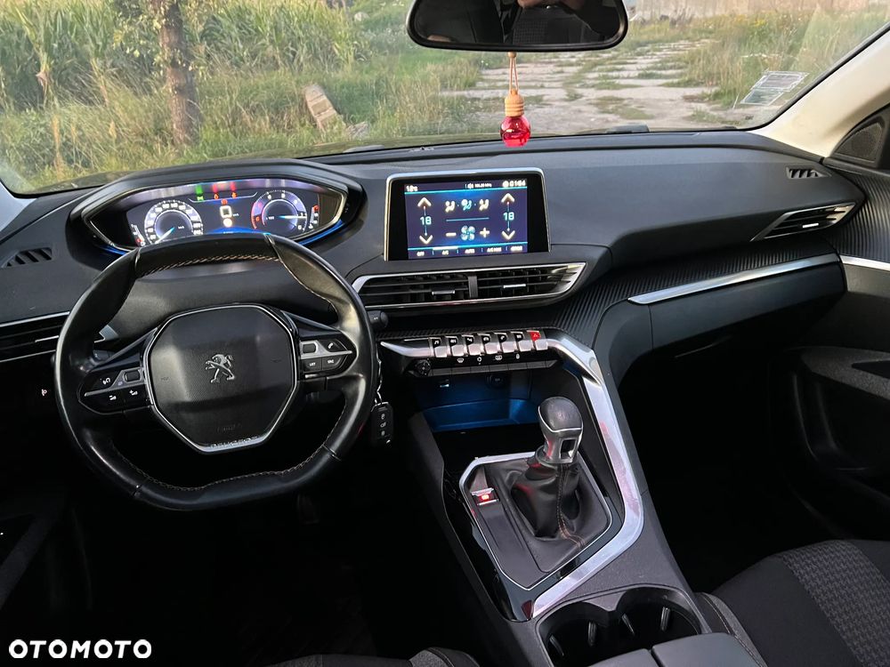 Peugeot 3008 1.6 BlueHDi Active S&S - 12