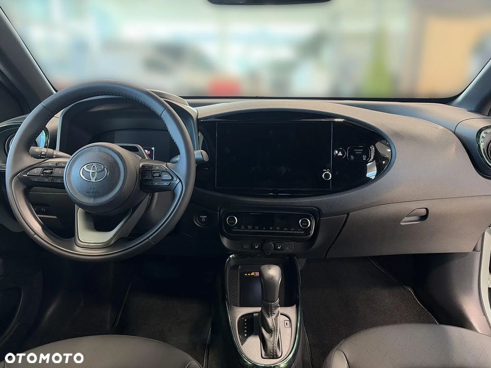 Toyota Aygo X Hybrid 1.5 Style e-CVT - 11