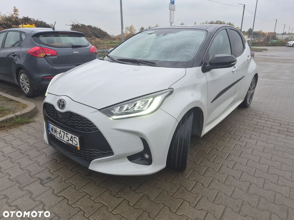 Toyota Yaris 2022 photo 2